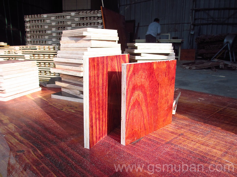 1.83*91.5規(guī)格的建筑木模板多少錢? 1.83*91.5規(guī)格的建筑木模板多少錢?